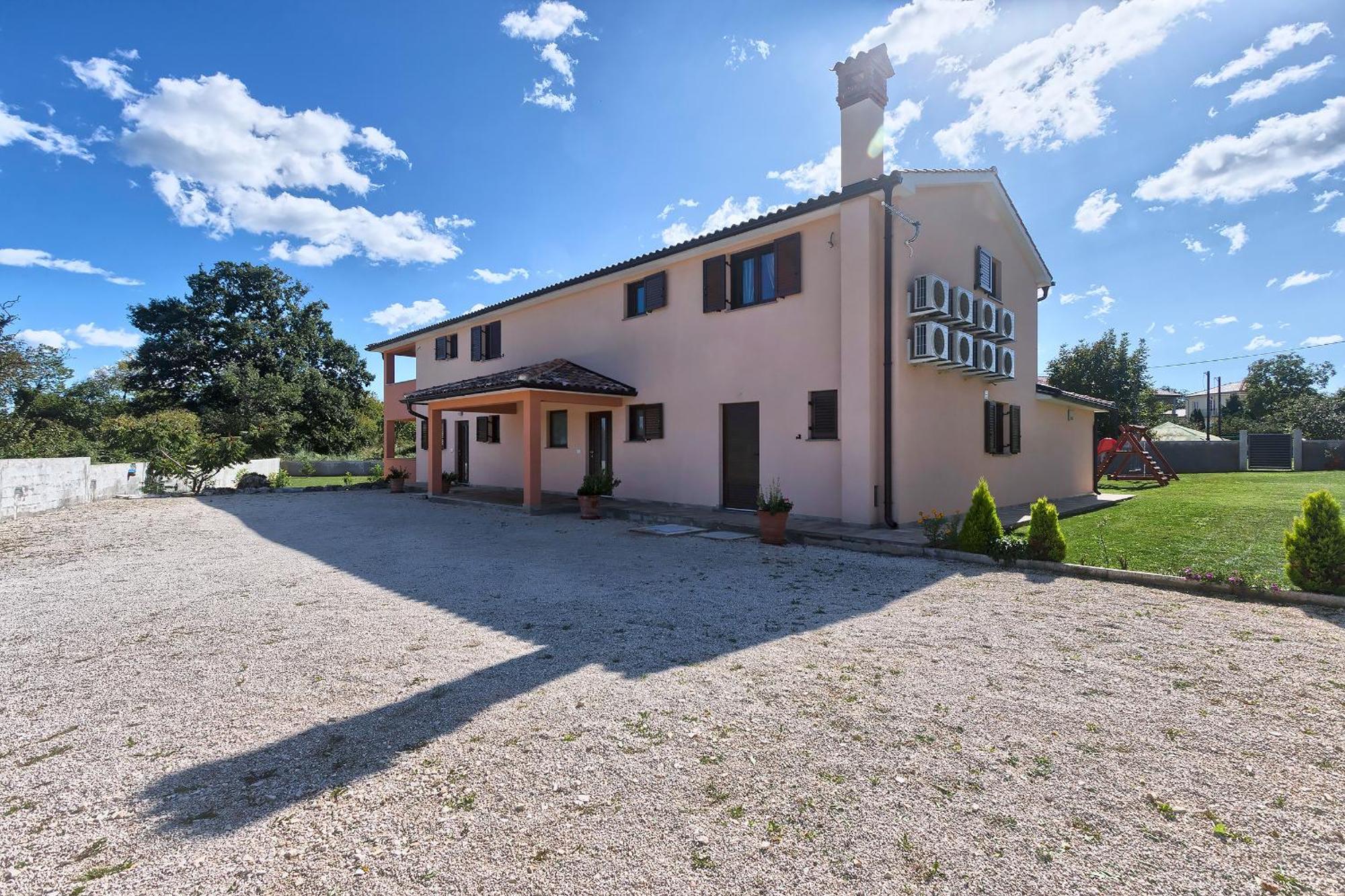 Villa Amber Rojnici Exterior photo